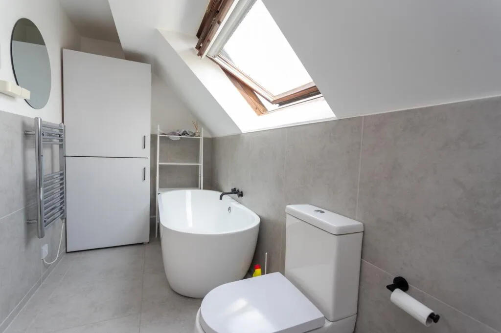 2 bedroom maisonette for rent