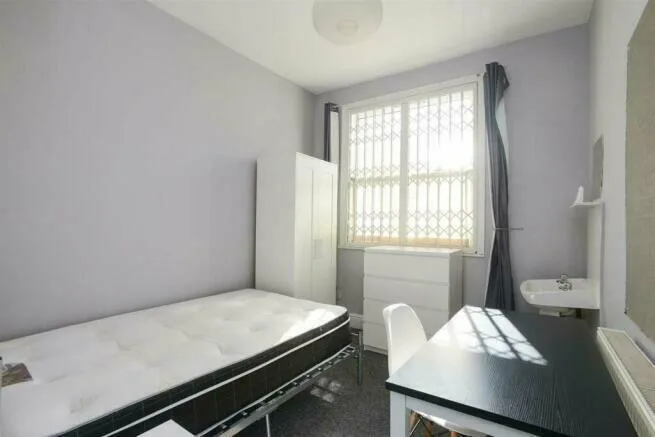 4 bedroom flat for rent