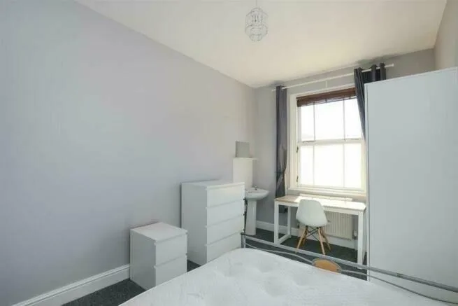 4 bedroom flat for rent