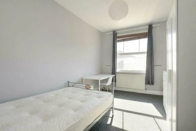 4 bedroom flat for rent