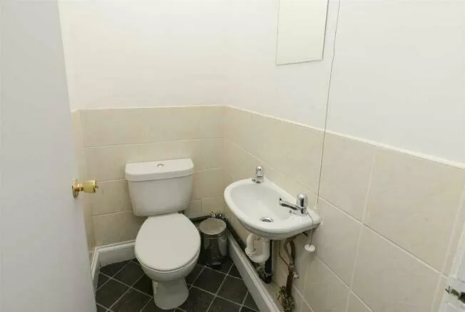 4 bedroom flat for rent