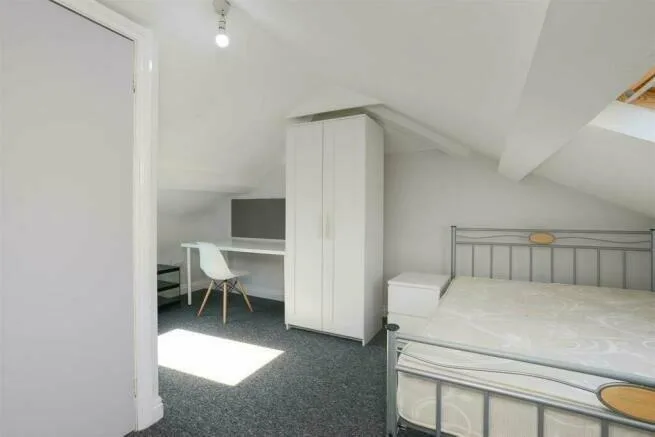 4 bedroom flat for rent