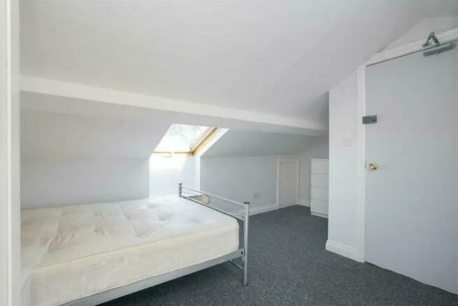 4 bedroom flat for rent