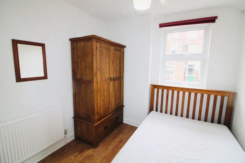 4 bedroom terraced house for rent