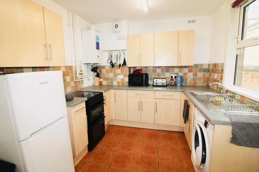 4 bedroom terraced house for rent