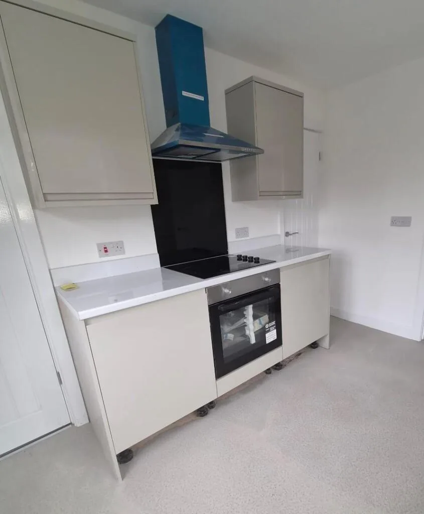 2 bedroom end of terrace house for rent