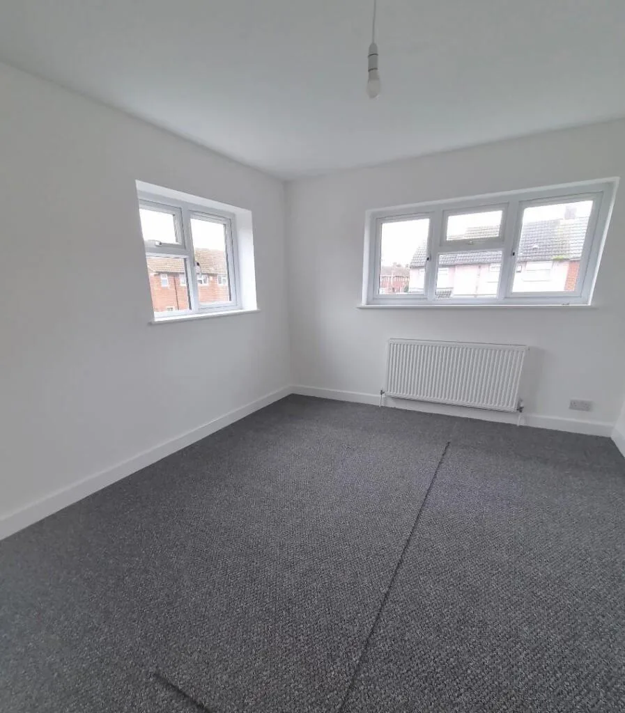 2 bedroom end of terrace house for rent