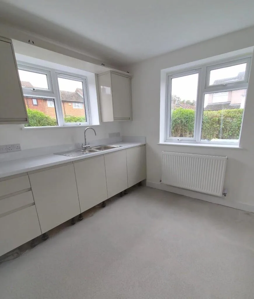 2 bedroom end of terrace house for rent