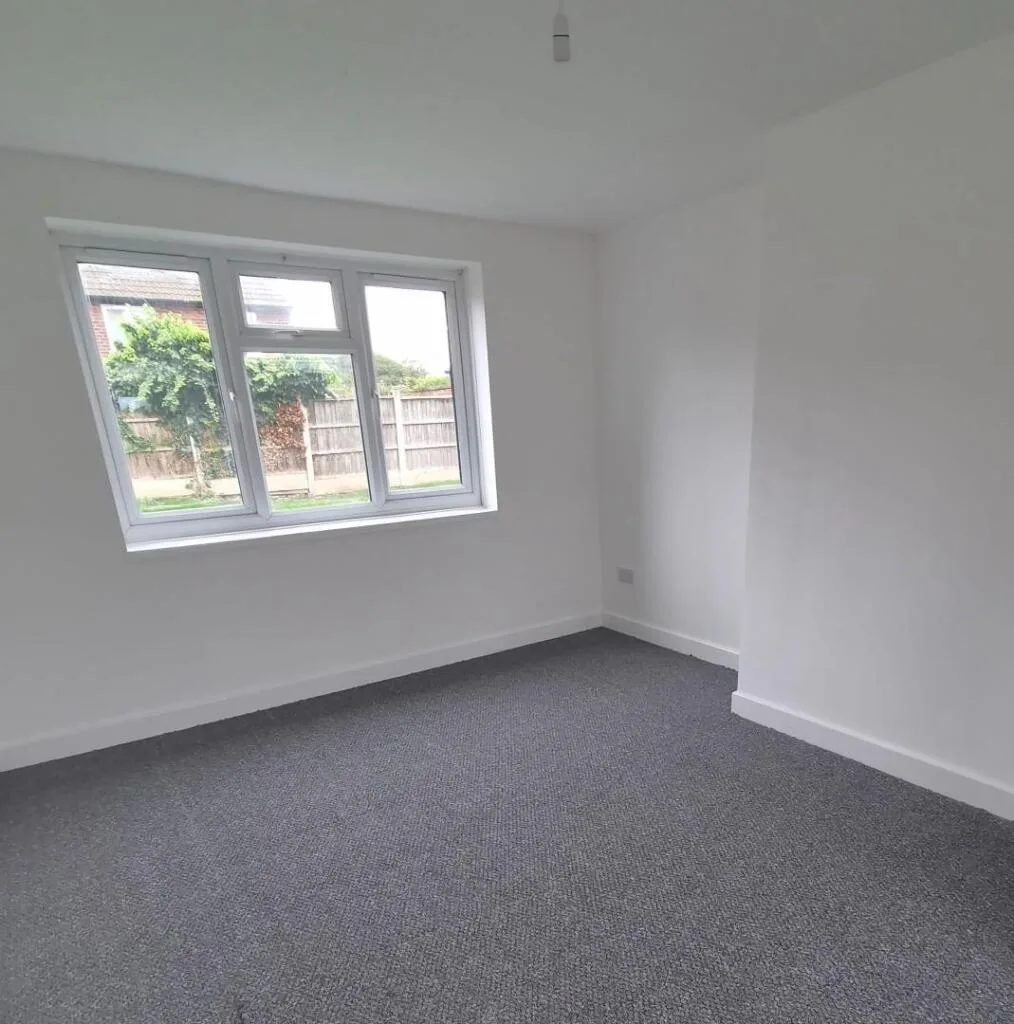 2 bedroom end of terrace house for rent