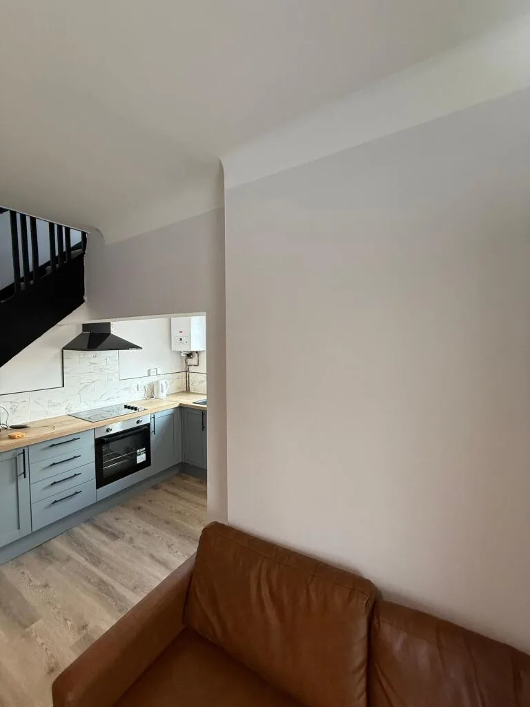 5 bedroom terraced house for rent