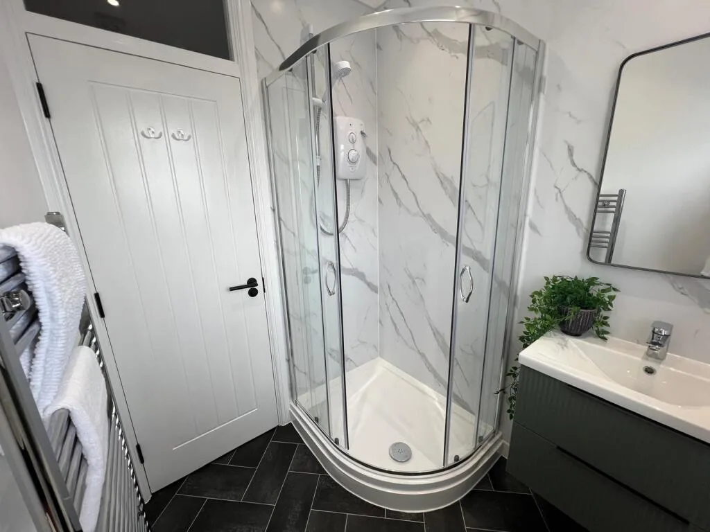 5 bedroom detached house for rent