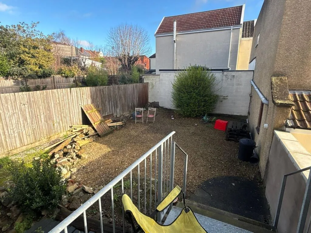 5 bedroom maisonette for rent