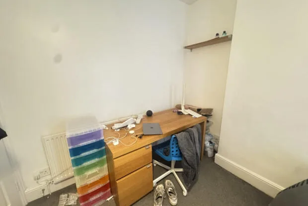5 bedroom terraced house for rent