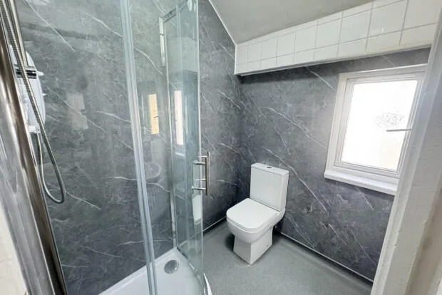 5 bedroom terraced house for rent