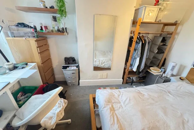 5 bedroom terraced house for rent
