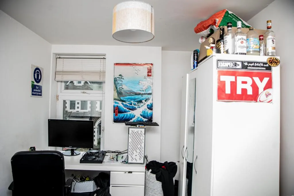 5 bedroom flat for rent