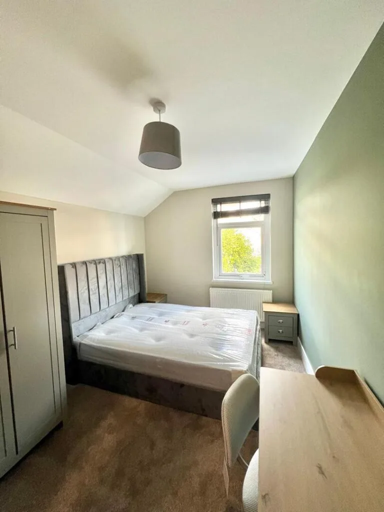 5 bedroom terraced house for rent