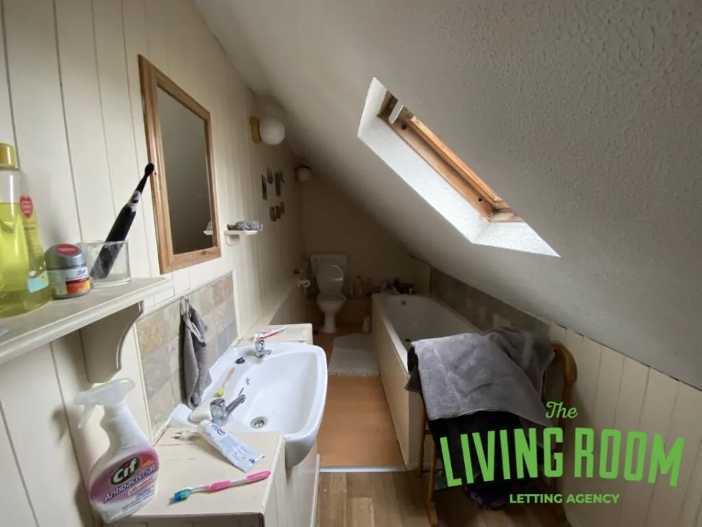 6 bedroom house for rent