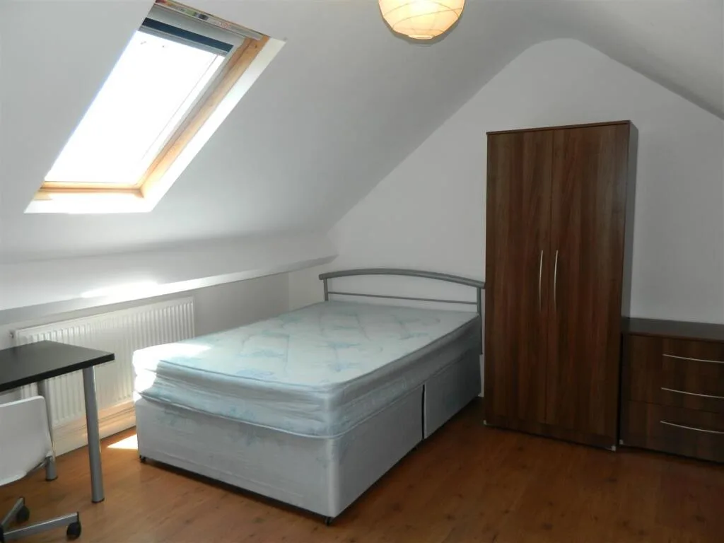7 bedroom house for rent