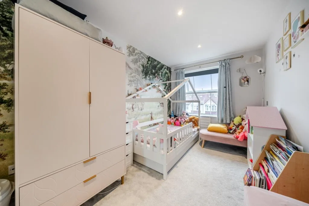 3 bedroom flat for rent