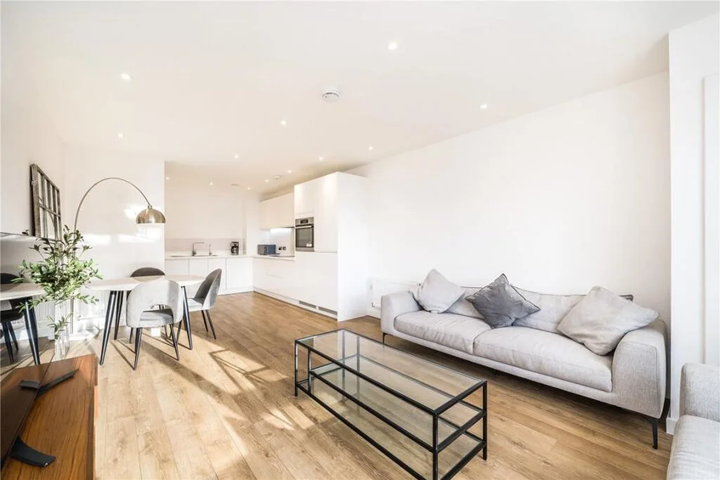 2 bedroom flat for rent