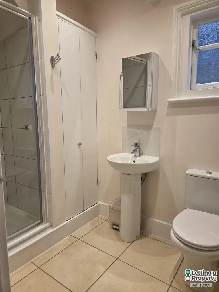 2 bedroom ground floor flat for rent