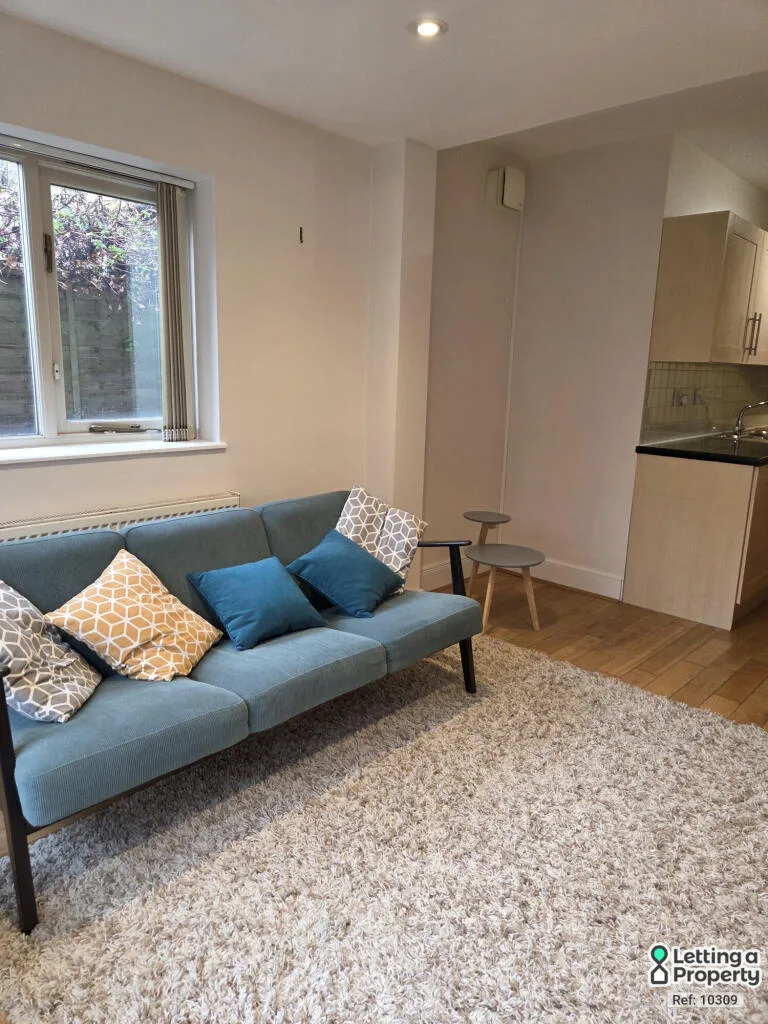 2 bedroom ground floor flat for rent