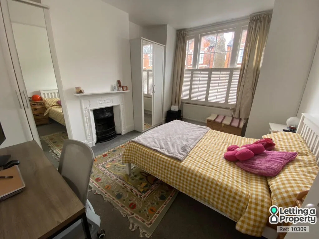 2 bedroom ground floor flat for rent