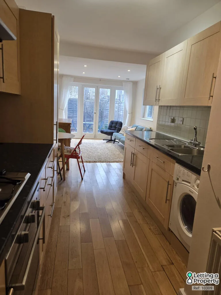 2 bedroom ground floor flat for rent