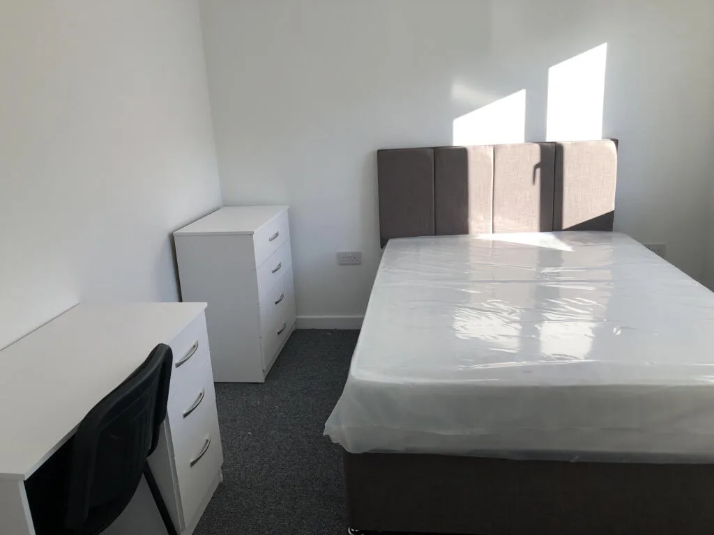 2 bedroom semi-detached house for rent