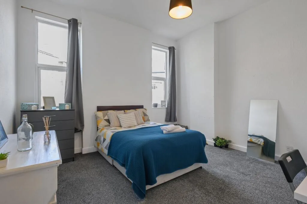 4 bedroom flat for rent