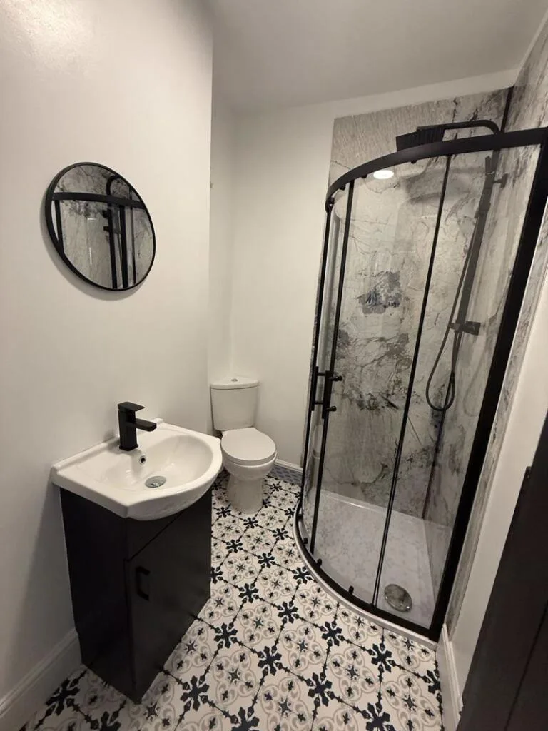 4 bedroom semi-detached house for rent