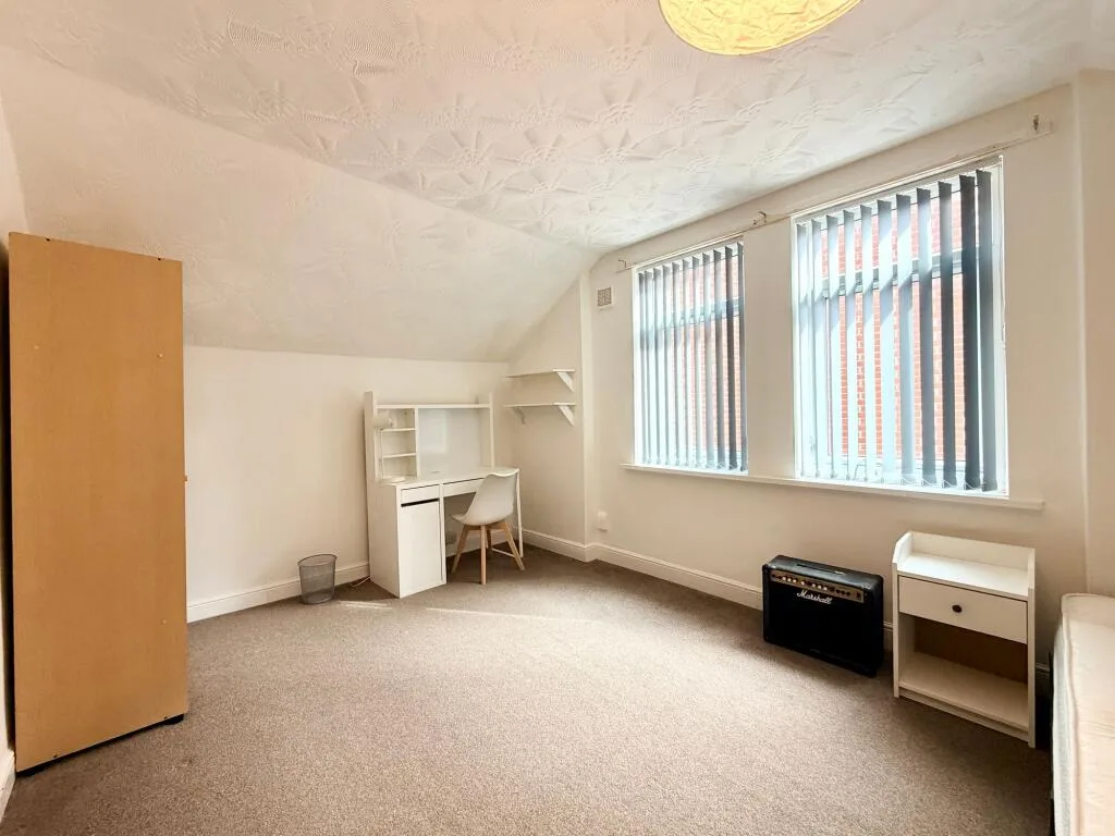 4 bedroom terraced house for rent