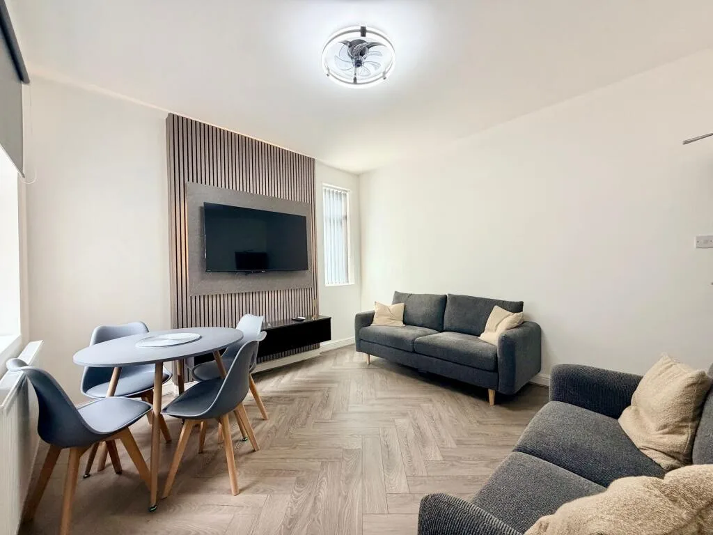4 bedroom terraced house for rent