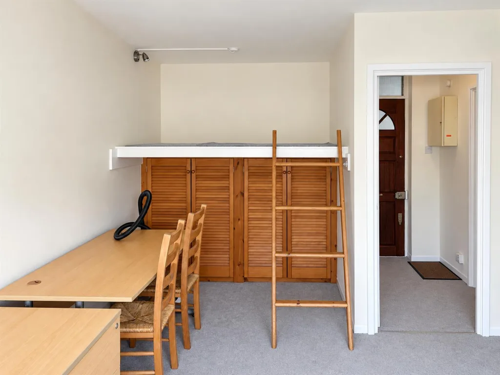 Studio apartment for rent