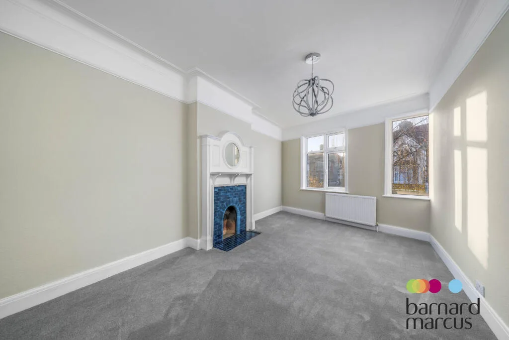 3 bedroom flat for rent