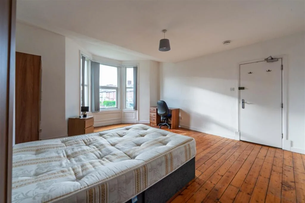 3 bedroom maisonette for rent