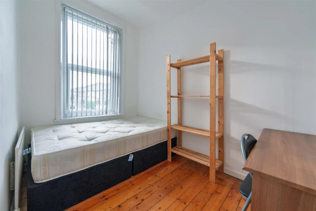 3 bedroom maisonette for rent