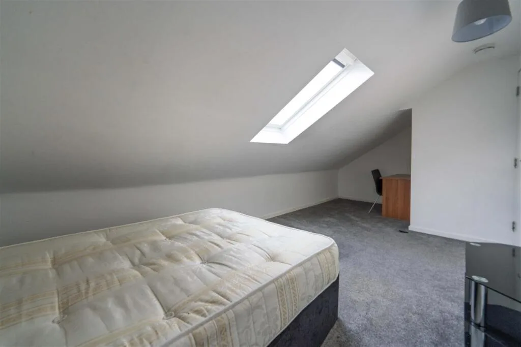 3 bedroom maisonette for rent