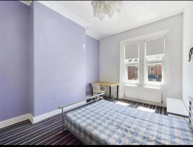 6 bedroom terraced house for rent