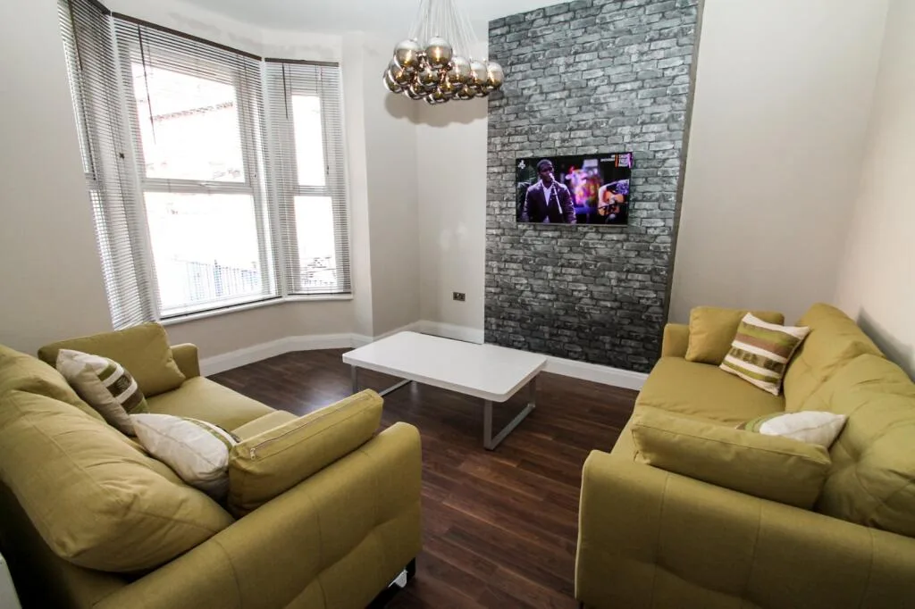 4 bedroom terraced house for rent