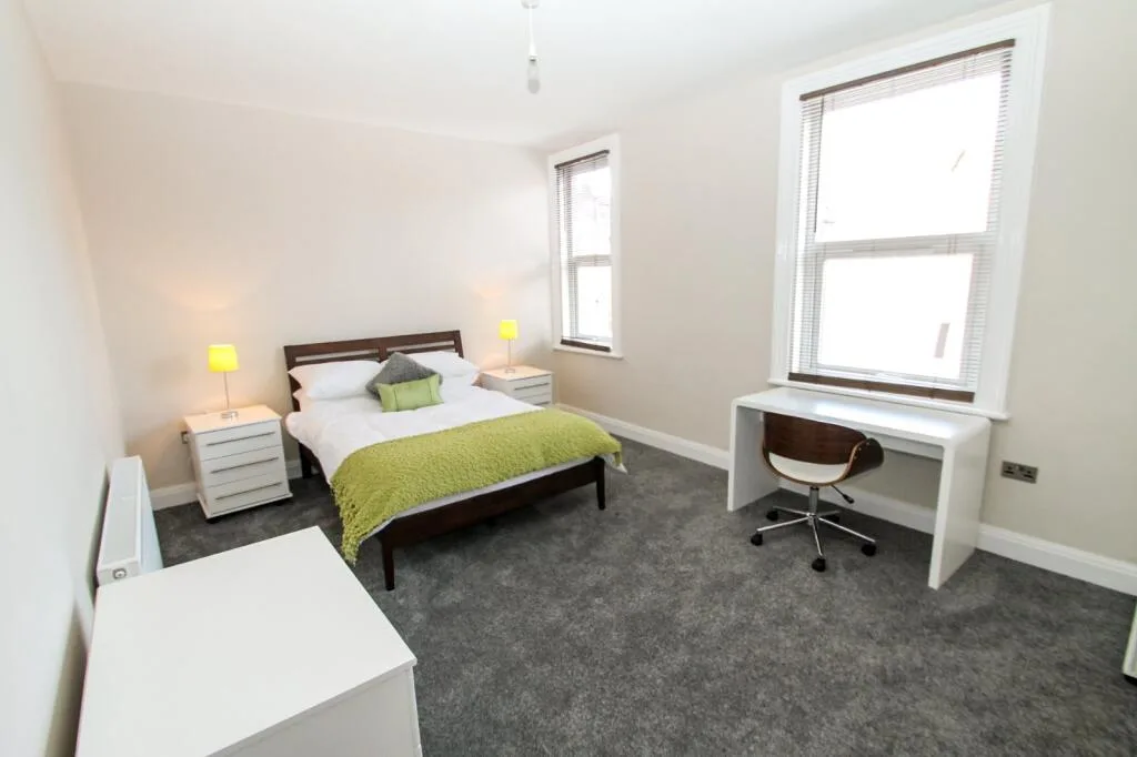 4 bedroom terraced house for rent