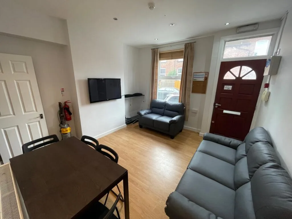 4 bedroom terraced house for rent