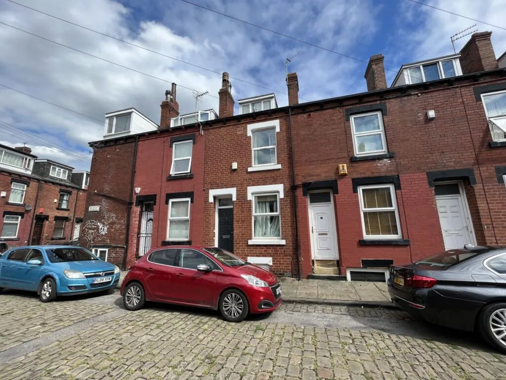 4 bedroom terraced house for rent