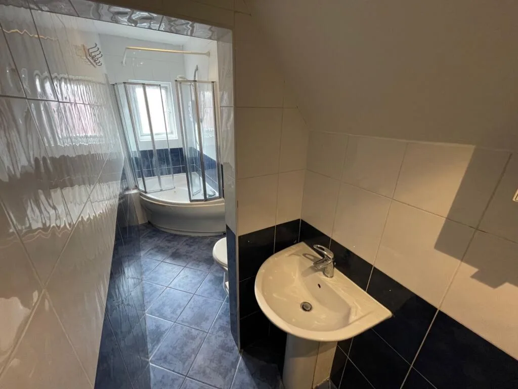 4 bedroom terraced house for rent