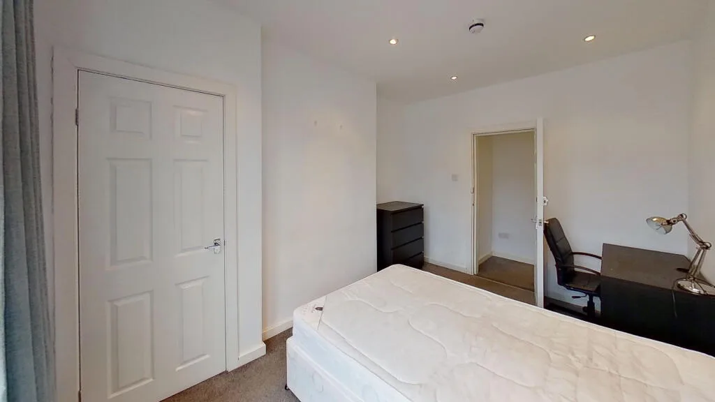 7 bedroom terraced house for rent