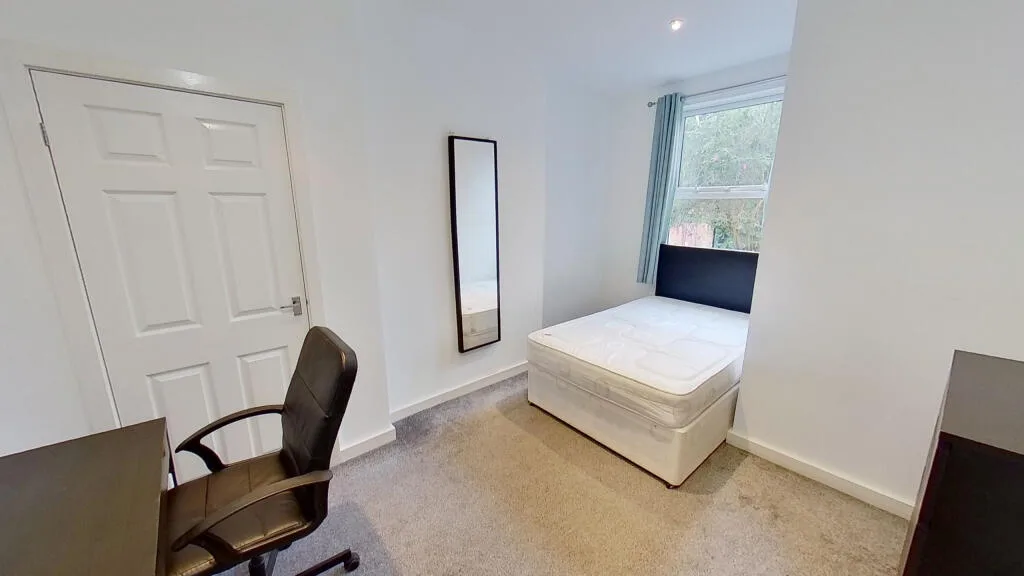 7 bedroom terraced house for rent