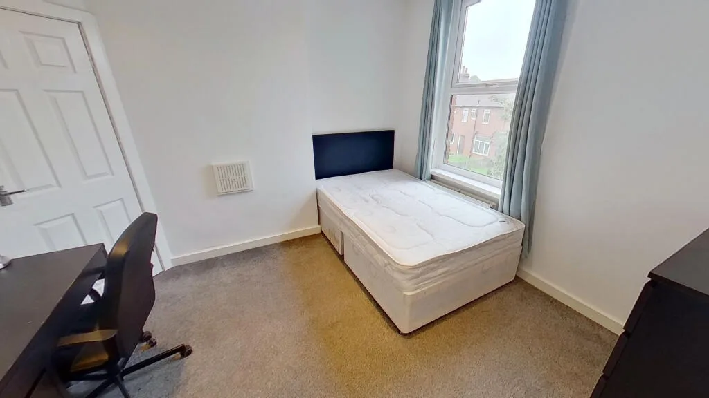 7 bedroom terraced house for rent