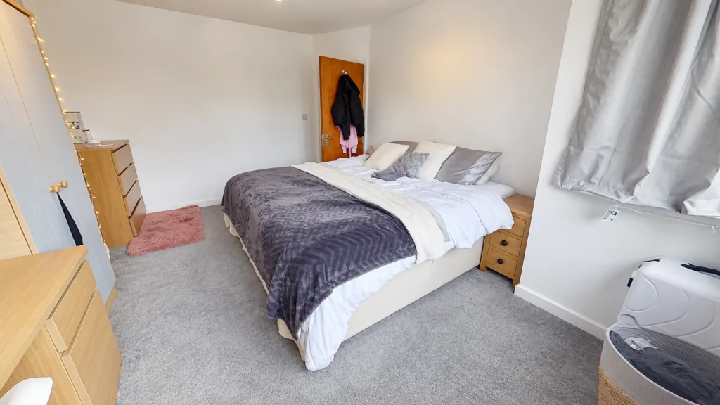 7 bedroom semi-detached house for rent