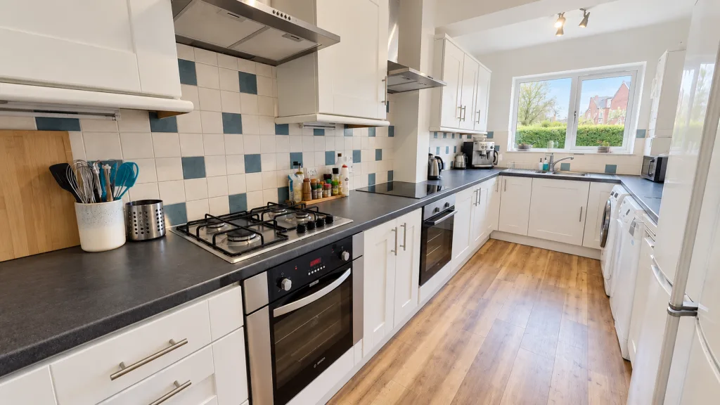 7 bedroom semi-detached house for rent
